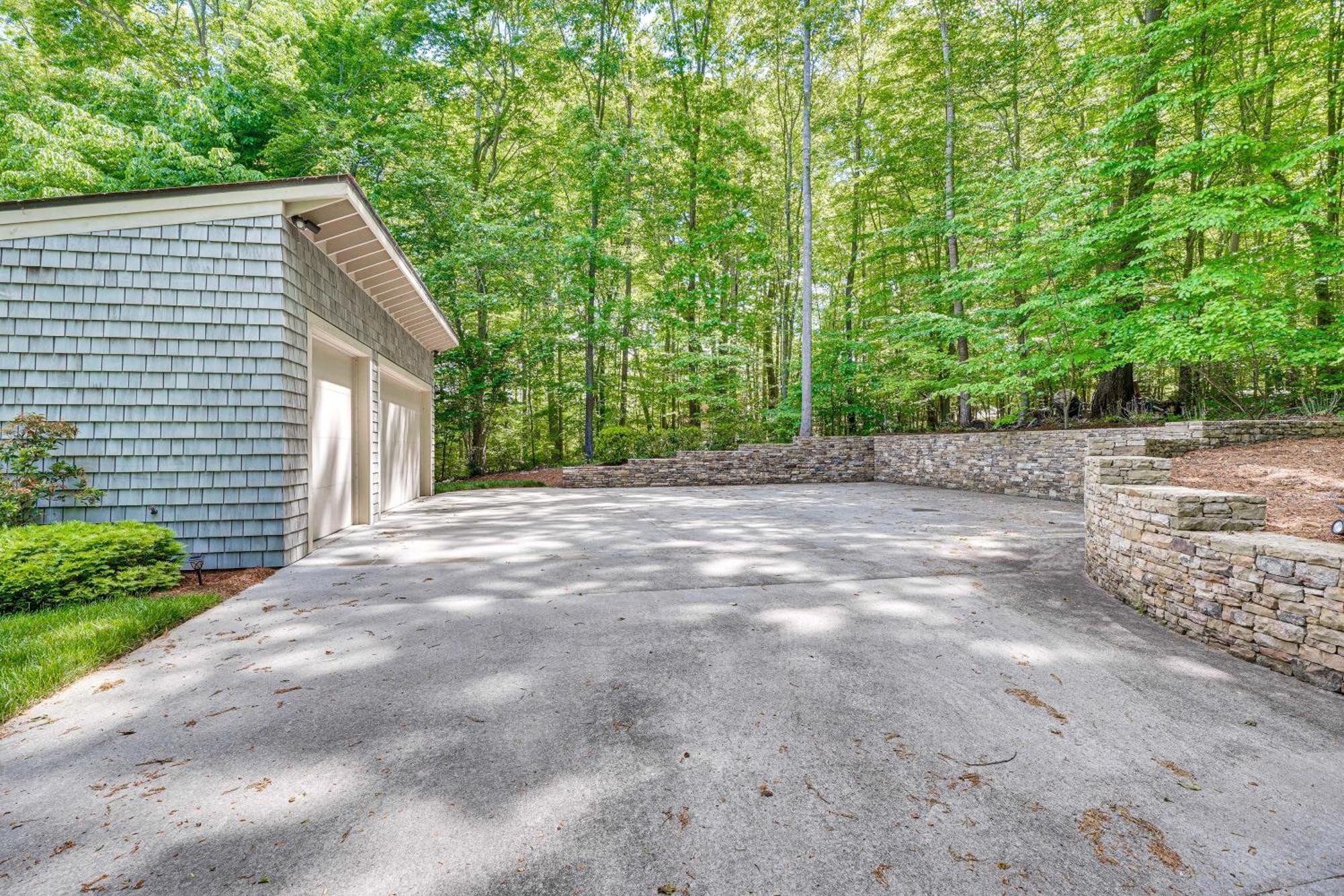 Stunning Lakefront Roxboro Home With Private Dock! Exterior foto