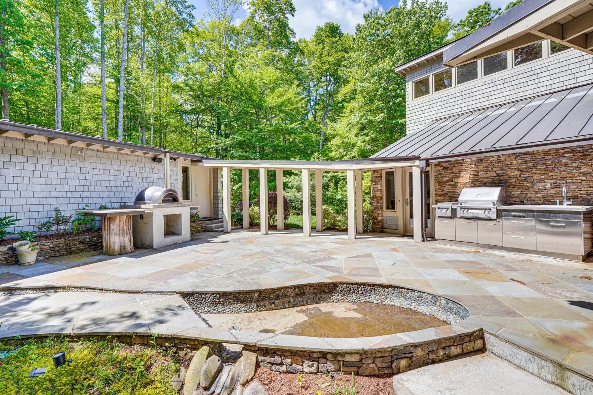 Stunning Lakefront Roxboro Home With Private Dock! Exterior foto